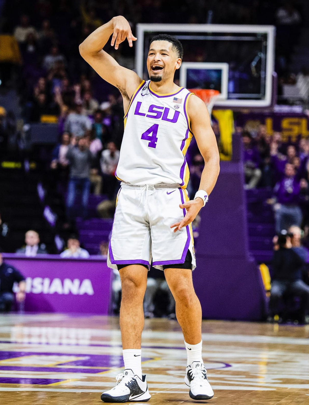 关于梅斯新帅上任，全队训练态度认真备战的信息