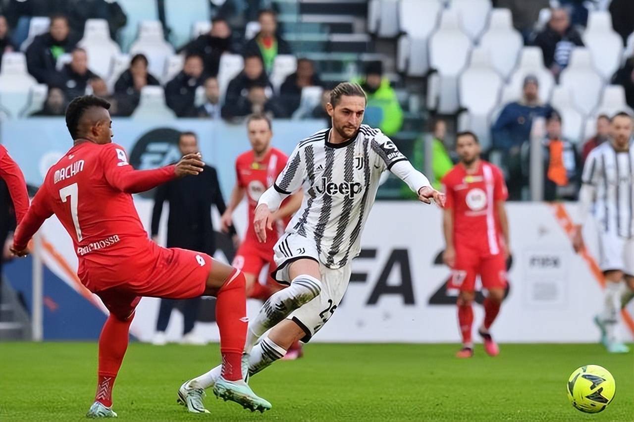 尤文图斯客场战平佛罗伦萨，领跑仍稳的简单介绍