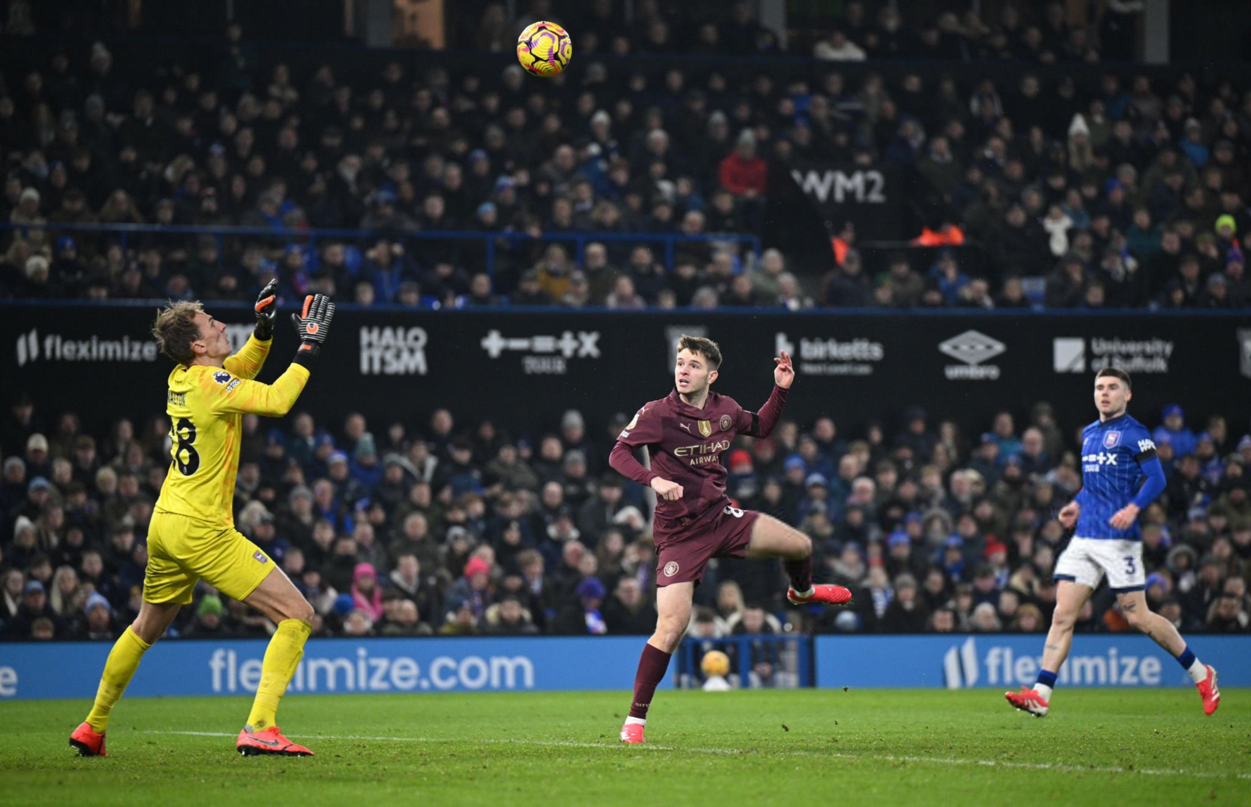 关于曼城主场完胜沃特福德,继续保持不败记录的信息 关于曼城主场完胜沃特福德,继续保持不败记录的信息