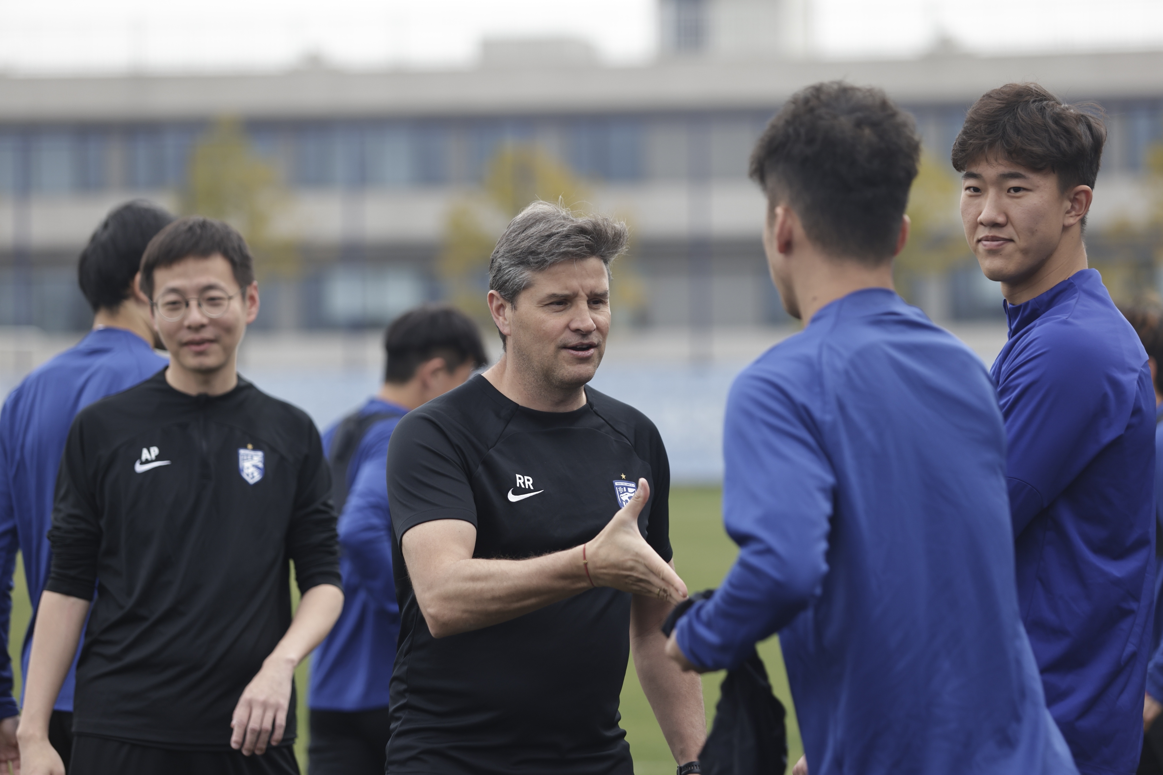 上海上港客场战平，保持不败战绩的简单介绍