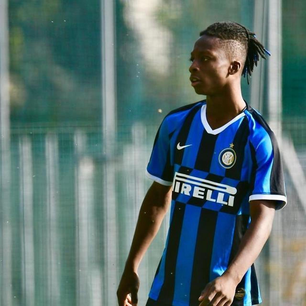 包含埃瓦尔逼平莱加内斯,表现出色的词条 包含埃瓦尔逼平莱加内斯,表现出色的词条