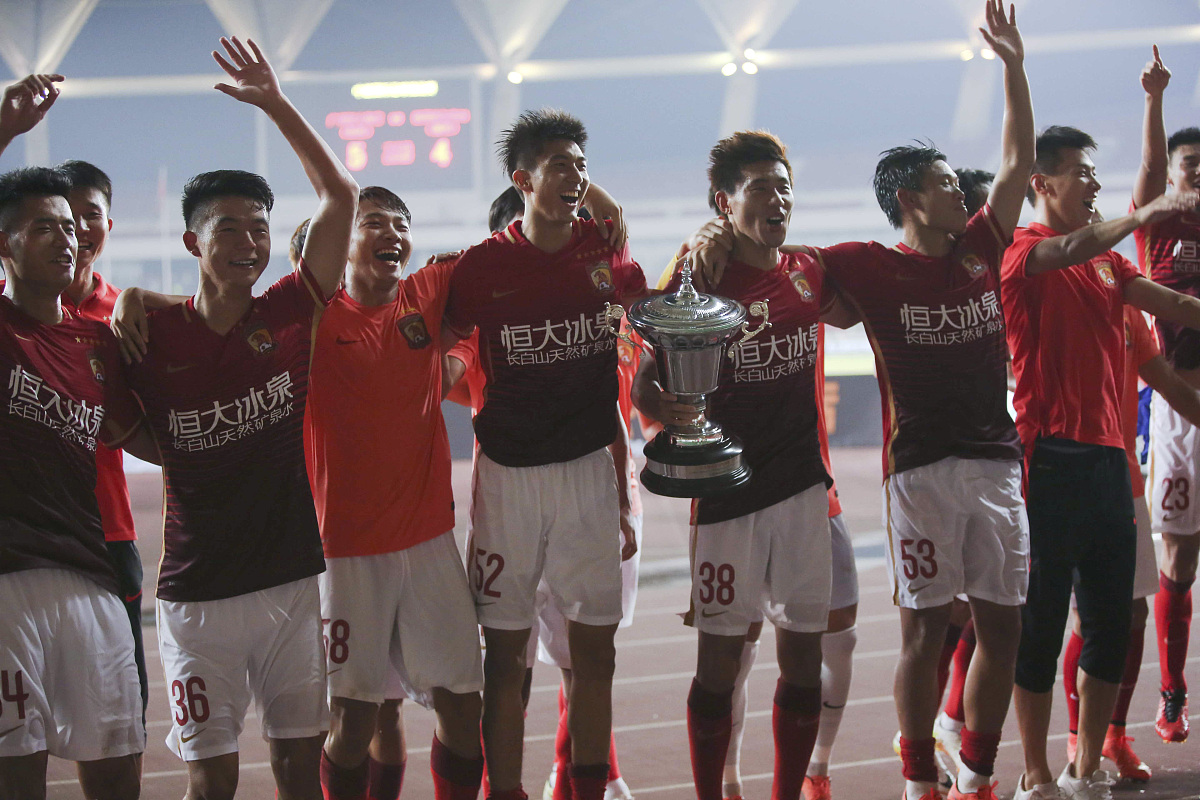 强强对话！中国球队国际赛场披荆斩棘的简单介绍