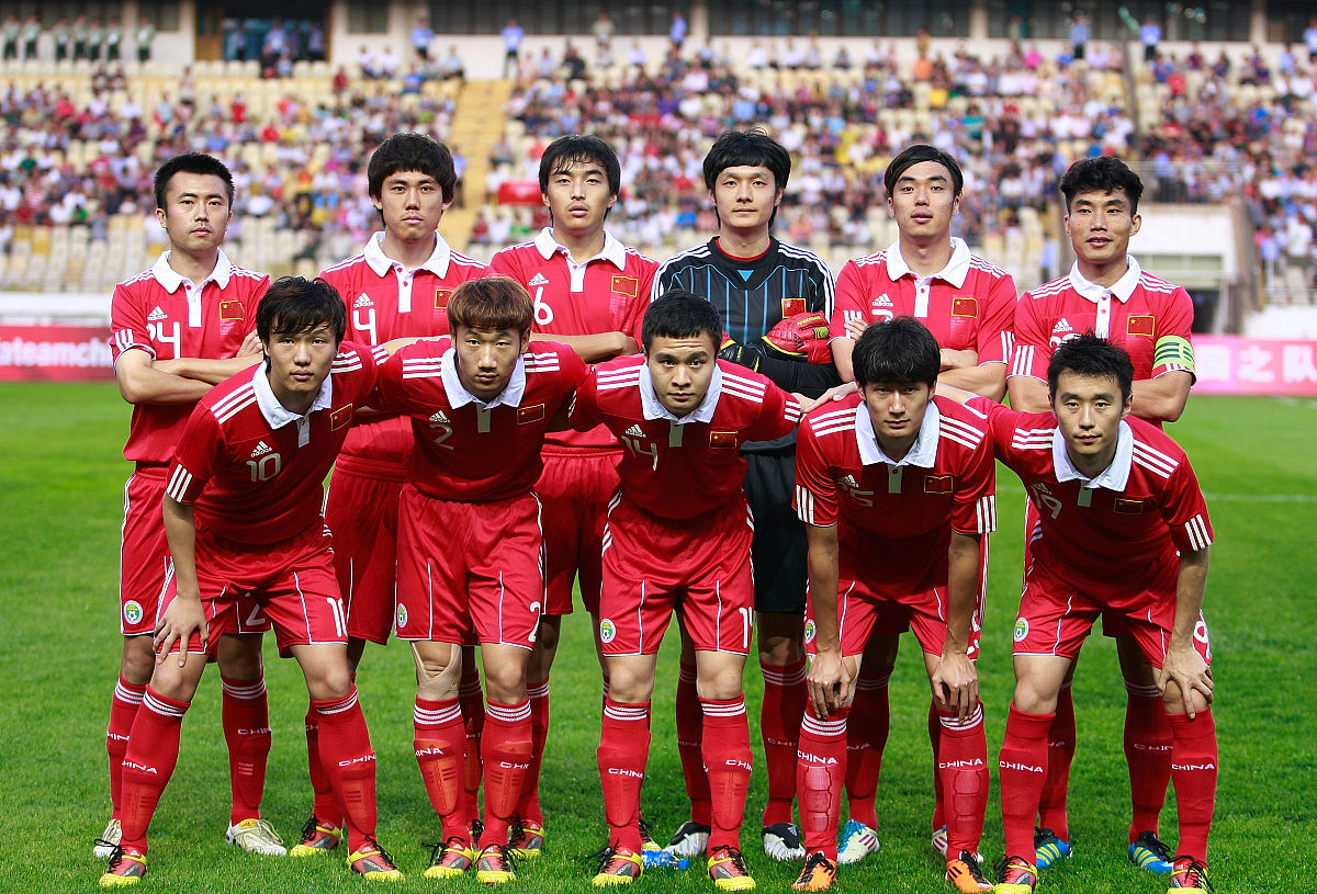 关于对阵双方实力不相上下引发球迷热议的信息 关于对阵双方实力不相上下引发球迷热议的信息