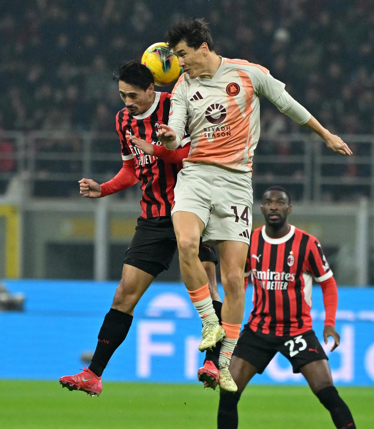 罗马前锋打入关键进球帮助球队获胜 罗马前锋打入关键进球帮助球队获胜