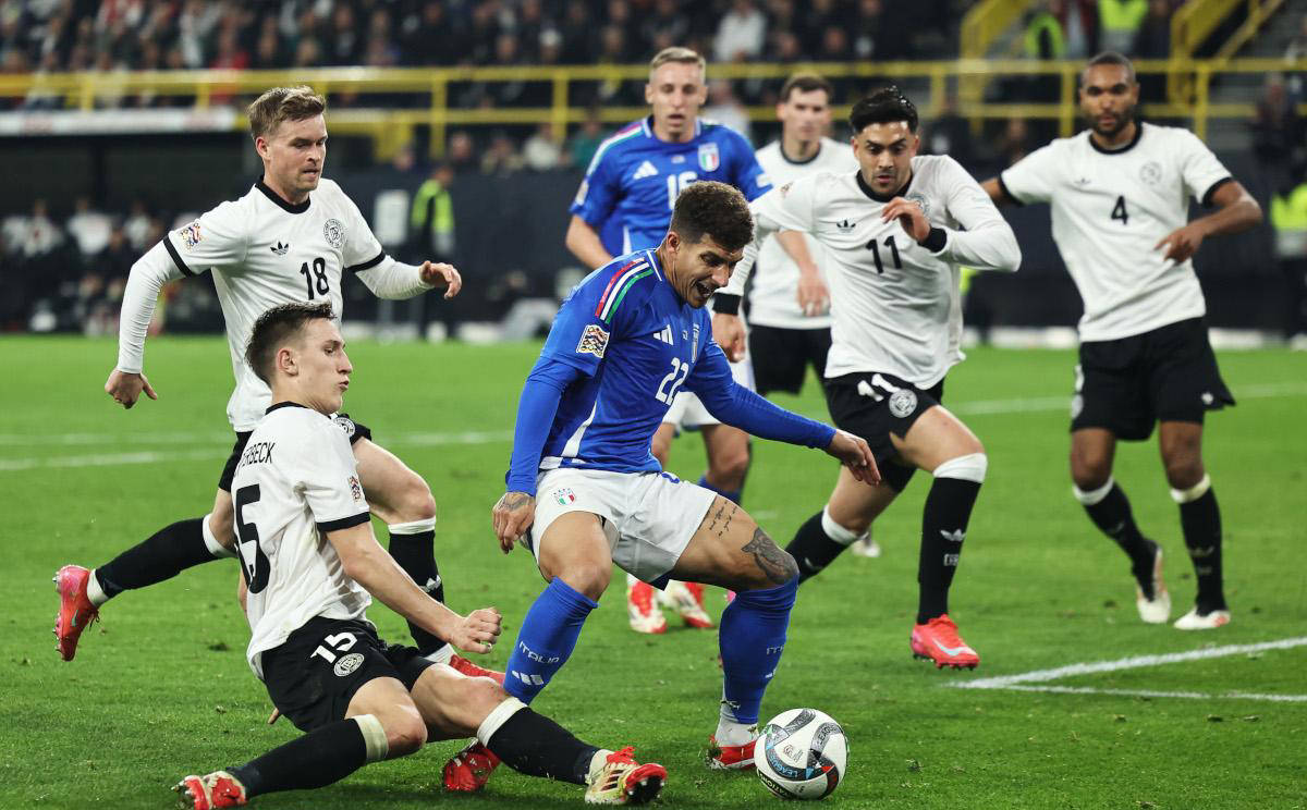 关于德国队在关键时刻逆转比赛,夺得重要胜利的信息 关于德国队在关键时刻逆转比赛,夺得重要胜利的信息