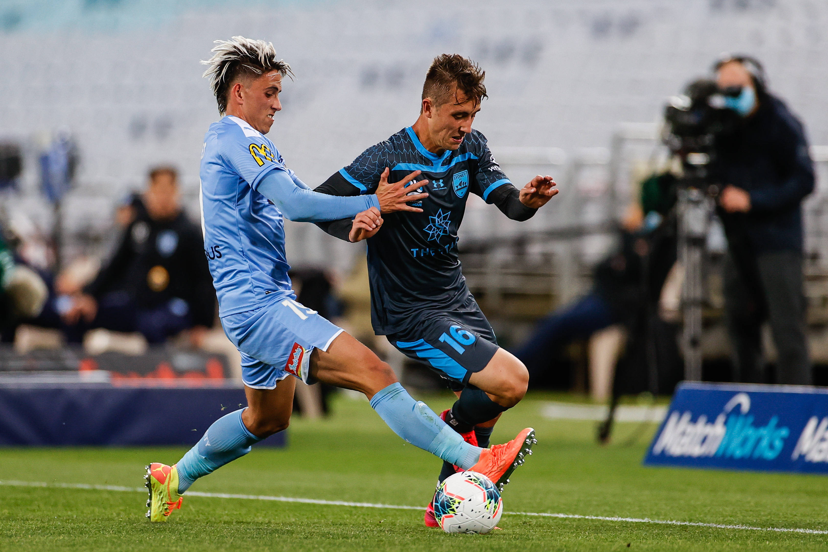 快讯：奥克兰城抵达美国备战世俱杯的简单介绍