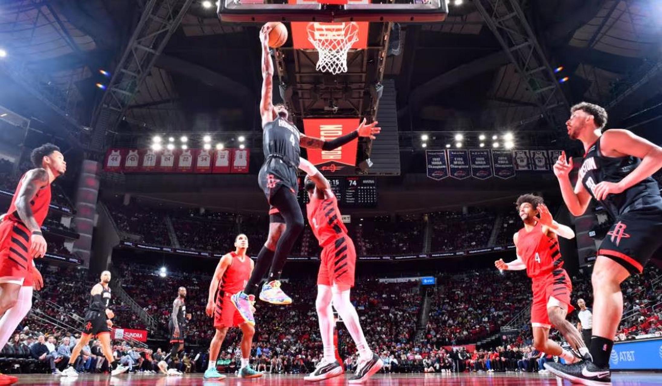 关于火箭队遭遇连败，深陷西部后区的信息