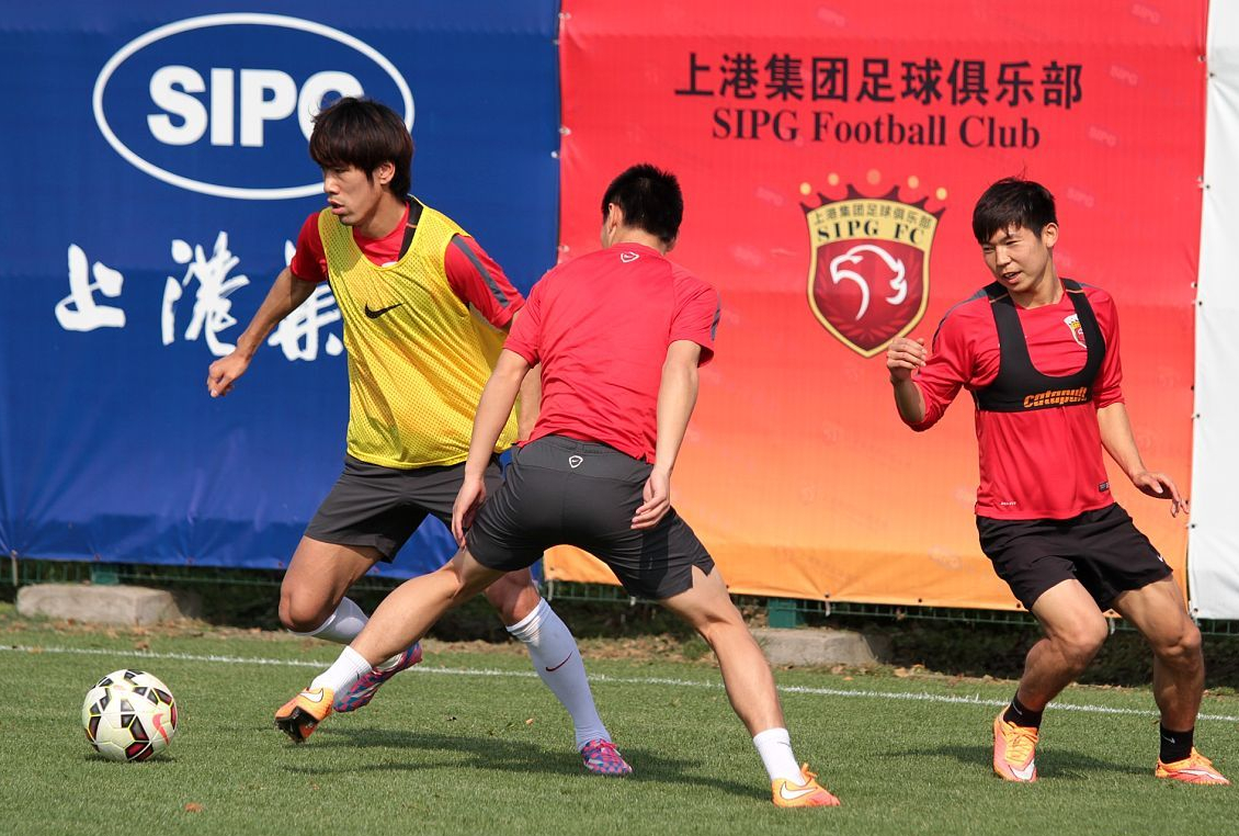 -超强对抗：河北建业对阵上海绿地