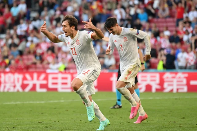 乌克兰国家队勇夺胜利，成功闯入欧洲杯四强