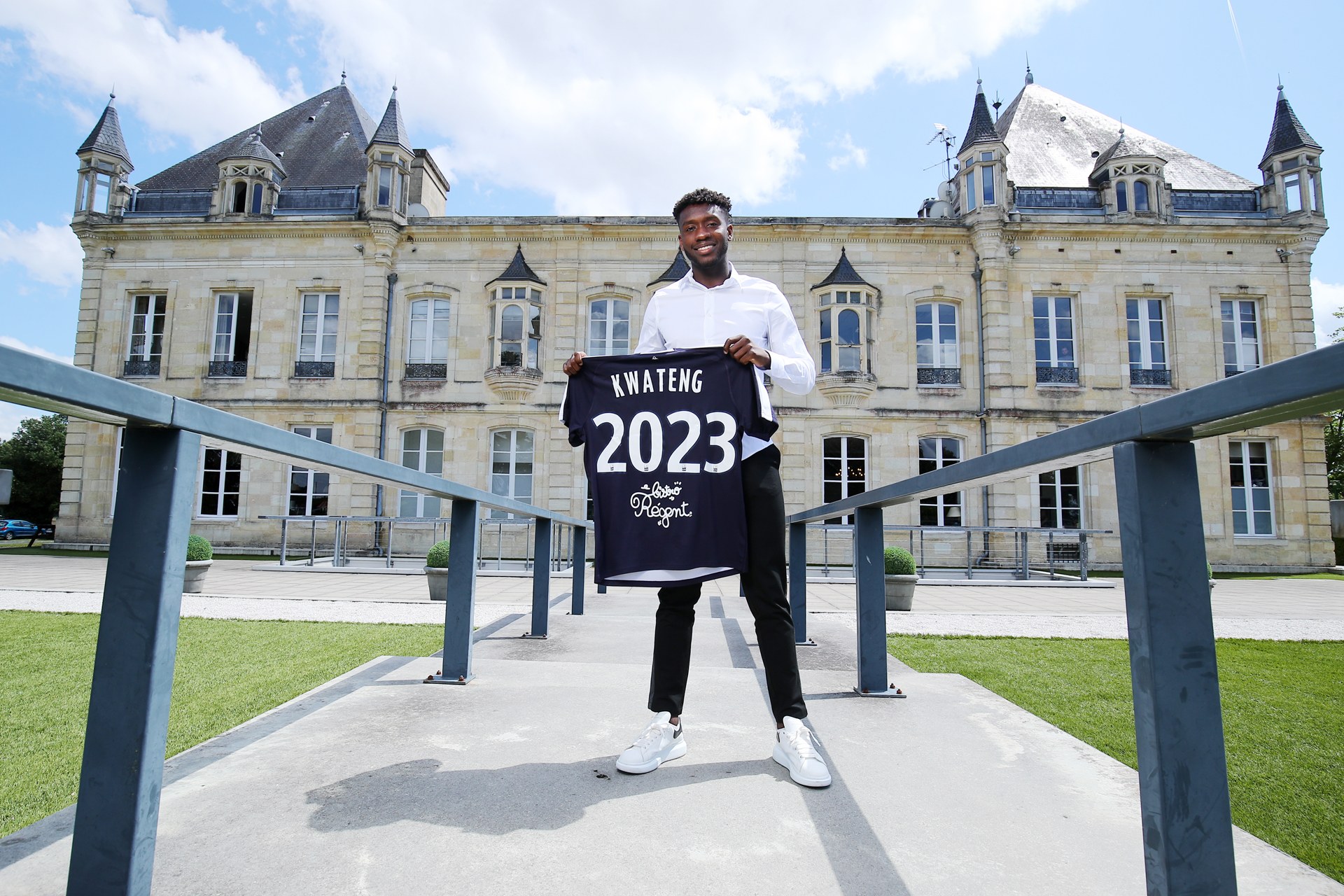 南特青训球员表现抢眼，引起豪门关注