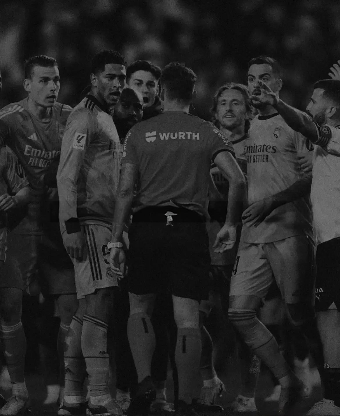 开云体育在线-瓦伦西亚客场取胜，球队信心大增