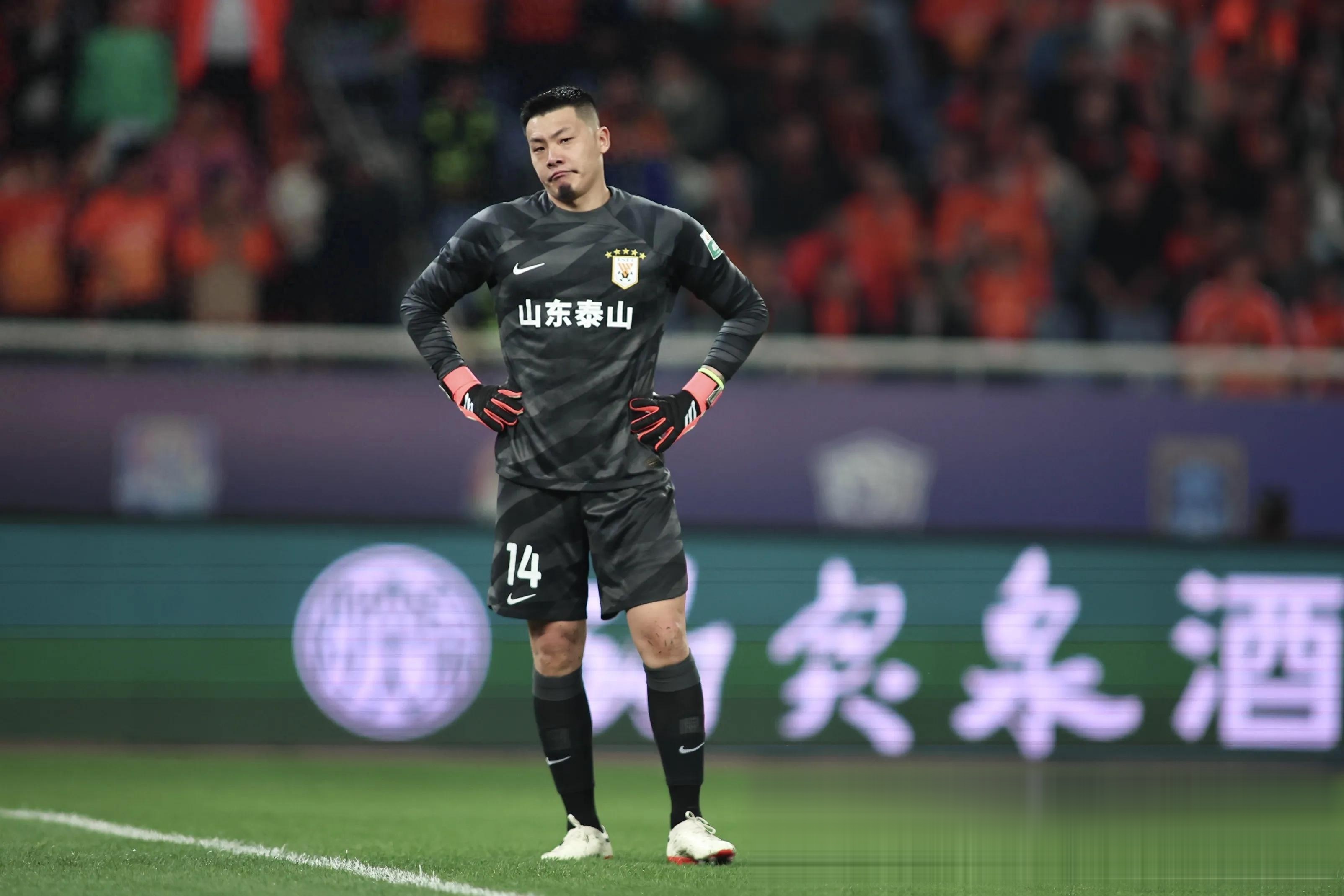 球队主力中后卫受伤,备战增添困难的简单介绍 球队主力中后卫受伤,备战增添困难的简单介绍