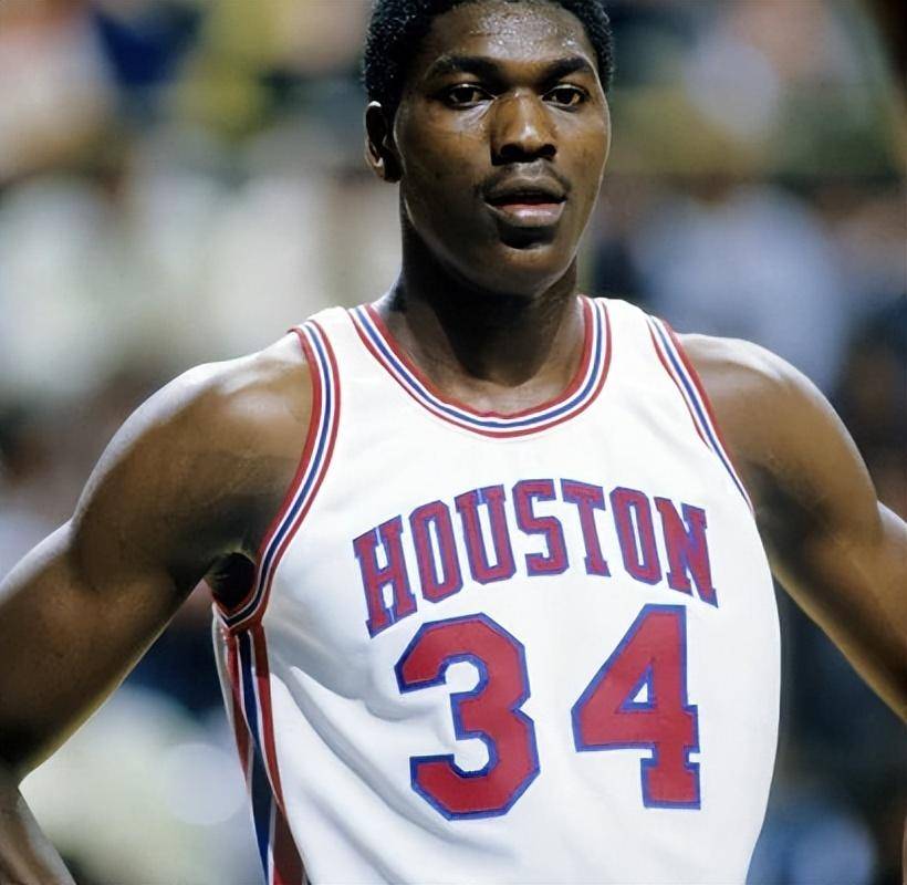 开拓者球员尼科拉斯-贝斯雷重新融入球队,状态回勇的简单介绍 开拓者球员尼科拉斯-贝斯雷重新融入球队,状态回勇的简单介绍