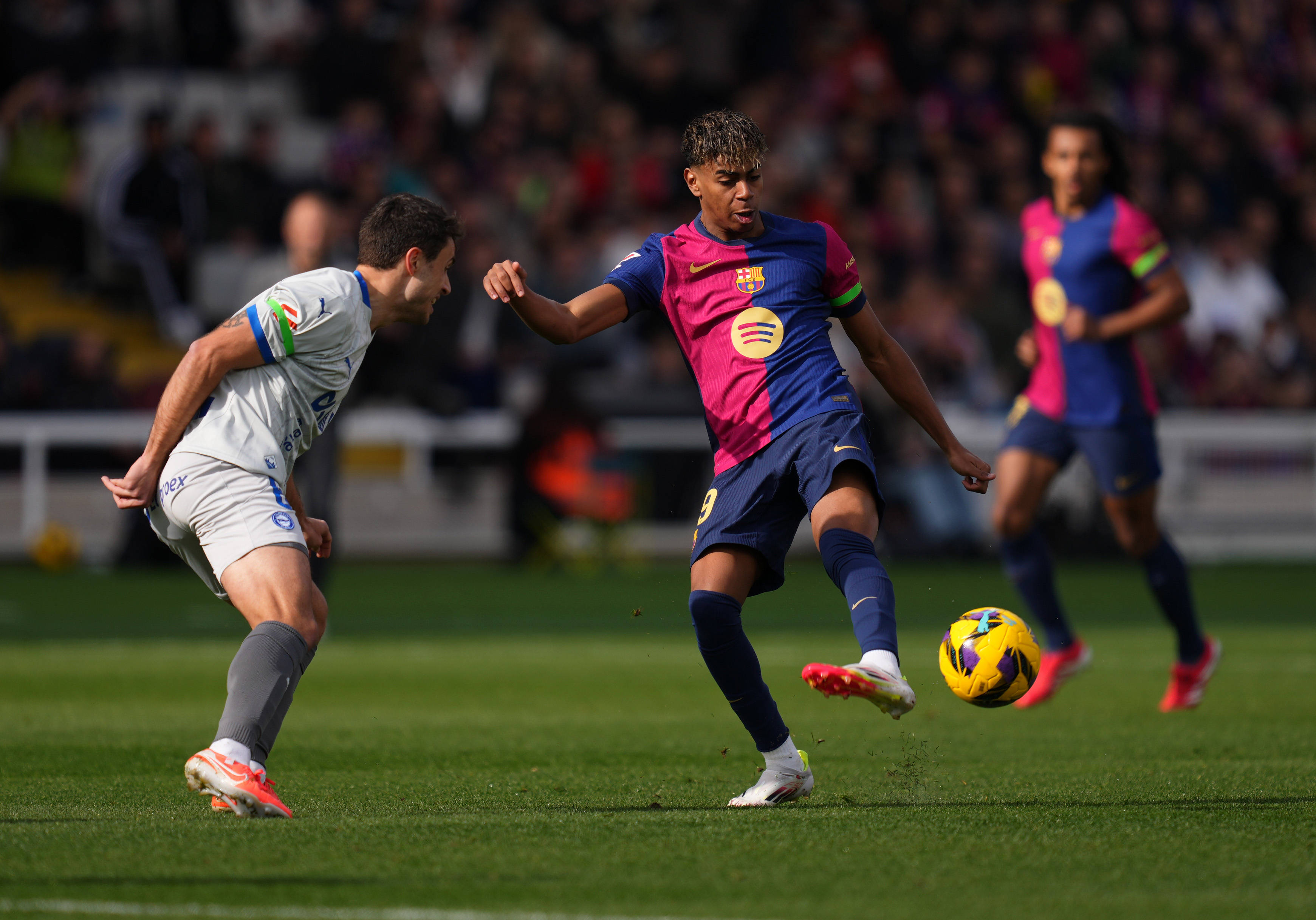 西班牙翻盘AC米兰，格列兹曼刷新纪录的简单介绍